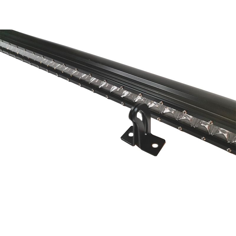 svetodiodnaya-balka-200w-40-led-cree-105-sm-dalnego-sveta-pro-slim-10.jpg