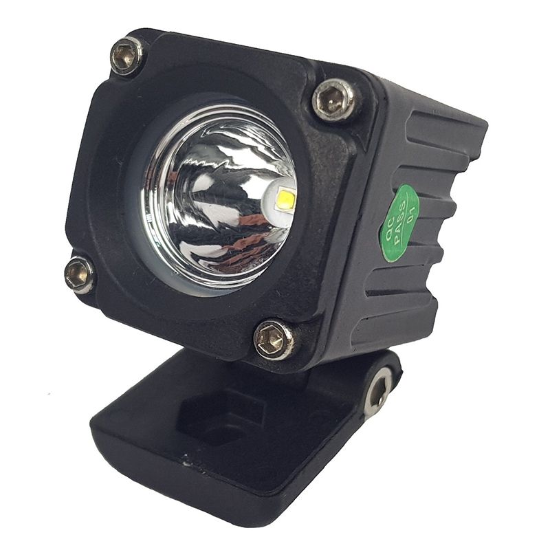 svetodiodnaya-fara-mini-10-vatt-1-led-cree-4-sm-12-24-volt-dalnego-sveta-kvadratnaya-pro-series-5.jpg