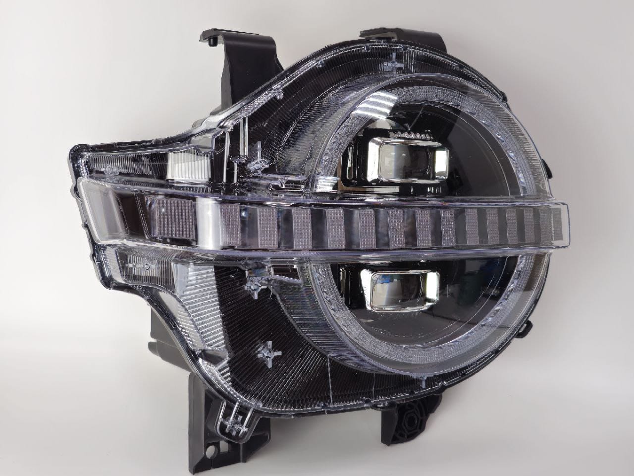 photo_5199926986011695466_y